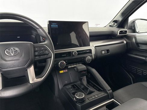 Certified 2026 Toyota 4Runner TRD Off-Road Premium image 34