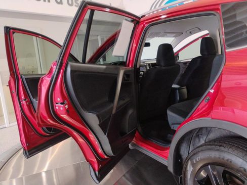 Used 2015 Toyota RAV4 LE FWD image 68