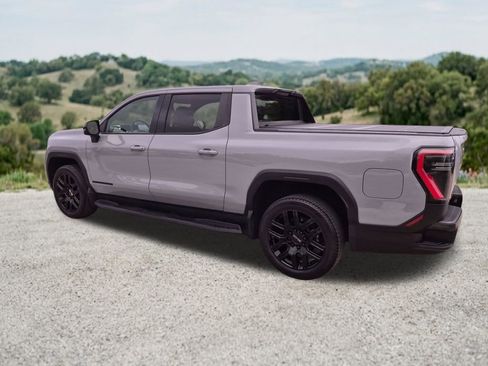 Used 2026 GMC Sierra EV Elevation AWD/4WD image 7