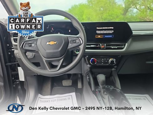 Used 2025 Chevrolet TrailBlazer LT AWD/4WD image 4