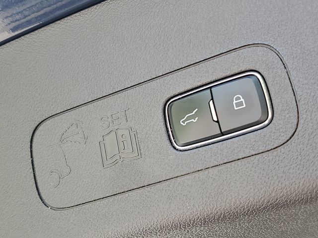 Used 2021 Lincoln Aviator Black Label AWD/4WD image 35