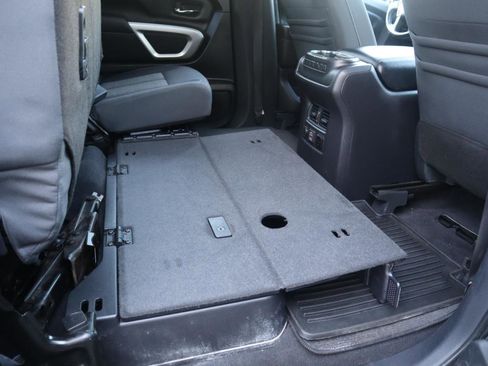 Used 2021 Nissan Titan SV w/ SV Convenience Package image 52