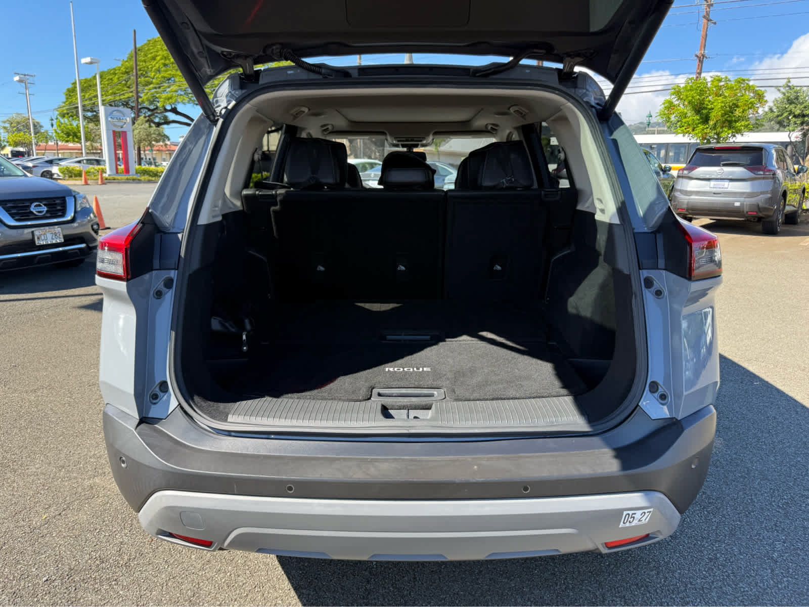 Used 2021 Nissan Rogue SL FWD image 11