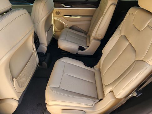 New 2026 Jeep Grand Cherokee L Limited w/ Luxury Tech Group II RWD image 24