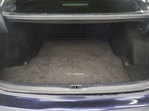 Used 2018 Lexus IS 300 AWD w/ Comfort Package image 15