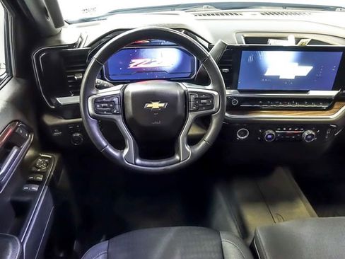 Certified 2023 Chevrolet Silverado 1500 LT AWD/4WD image 16