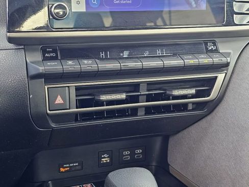 Used 2025 Toyota Camry LE image 19