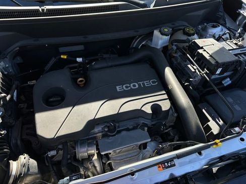 Used 2020 GMC Terrain SLE w/ Elevation Edition image 34