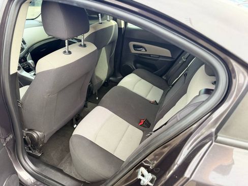 Used 2014 Chevrolet Cruze LS FWD image 15