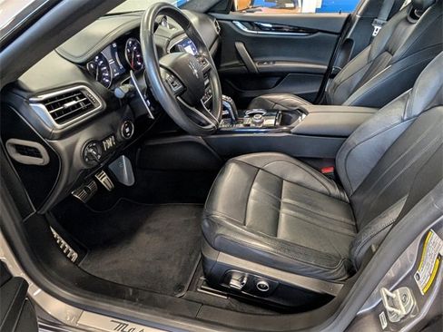 Used 2022 Maserati Ghibli Modena image 6