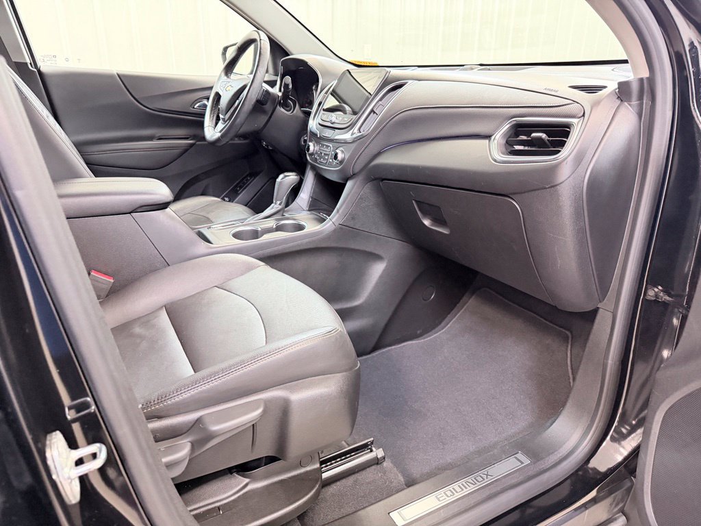 Used 2021 Chevrolet Equinox Premier FWD image 38