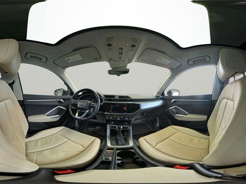 Used 2020 Audi Q3 2.0T Premium Plus w/ Premium Plus Package image 29