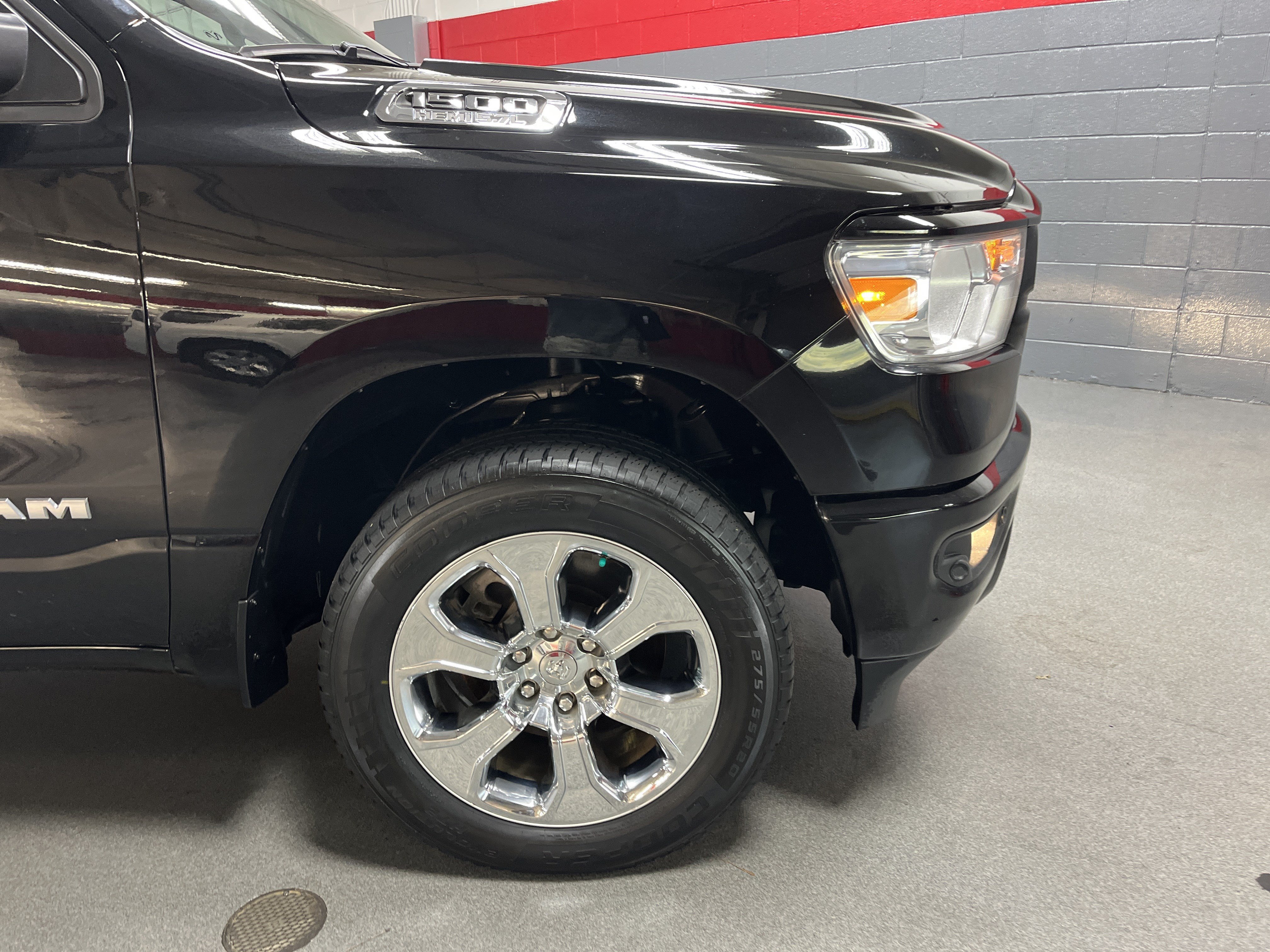 Used 2022 RAM 1500 Big Horn AWD/4WD image 13