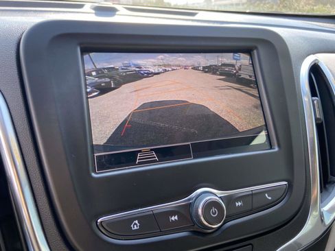 Certified 2024 Chevrolet Equinox LS w/ LS Convenience Package image 18