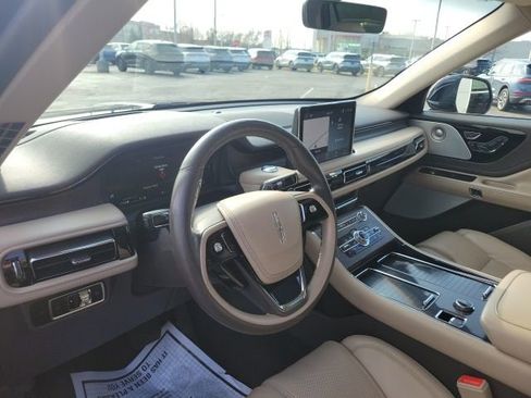 Certified 2023 Lincoln Aviator Reserve w/ Equipment Group 201A image 32