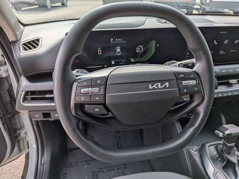 Used 2025 Kia K4 FWD image 74
