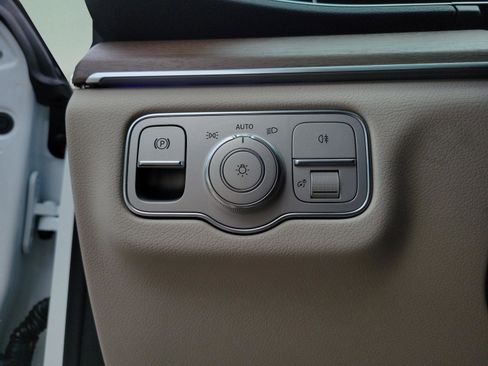 New 2026 Mercedes-Benz GLE 450 4MATIC image 18