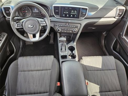 Used 2021 Kia Sportage LX image 8