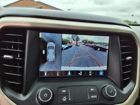 Used 2023 GMC Acadia Denali w/ Denali Ultimate Package image 16