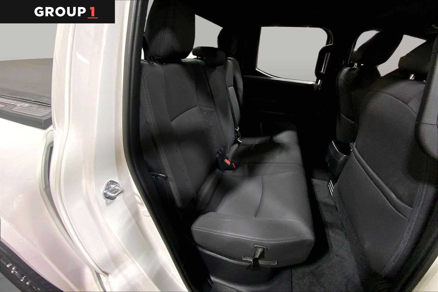 Certified 2025 Toyota Tacoma SR5 AWD/4WD image 20