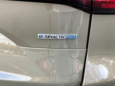 Used 2025 MAZDA CX-70 Plug-In Hybrid w/ Premium Pkg image 9