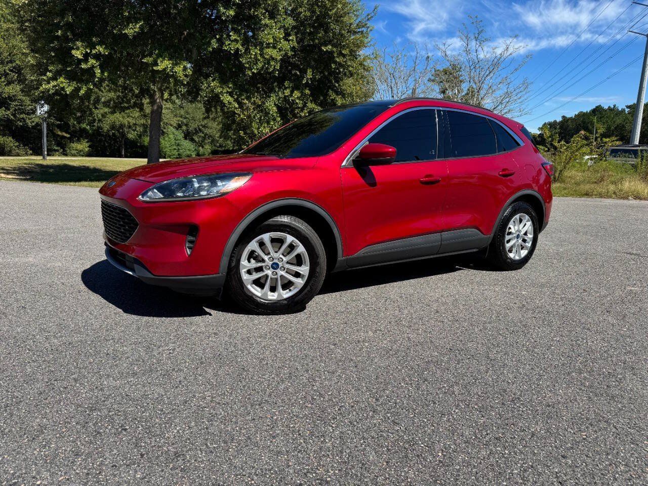 Used 2020 Ford Escape SE FWD image 29