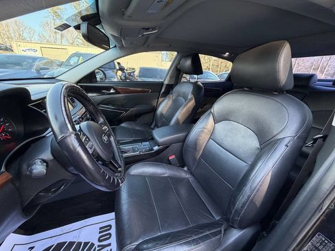 Used 2017 Kia Cadenza Premium w/ Luxury Package image 9