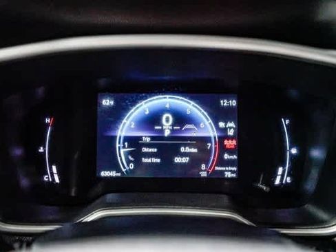 Certified 2023 Toyota Corolla Cross XLE image 25