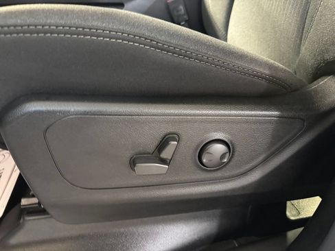 Used 2023 RAM 1500 Big Horn AWD/4WD image 13