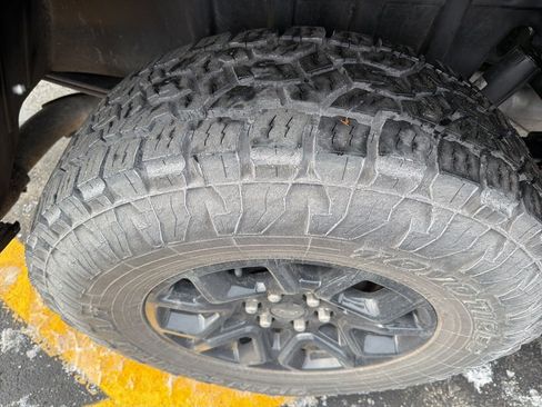 Used 2025 Ford F150 XLT w/ Equipment Group 302A MID image 5