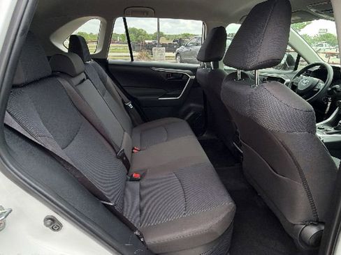 Used 2025 Toyota RAV4 LE image 38