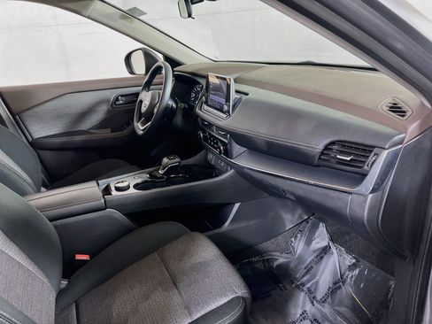 Used 2022 Nissan Rogue S AWD/4WD image 26