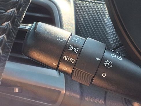 Certified 2023 Subaru Forester Limited AWD/4WD image 13