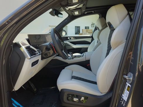 New 2026 BMW X5 M Competition w/ Executive Package image 9