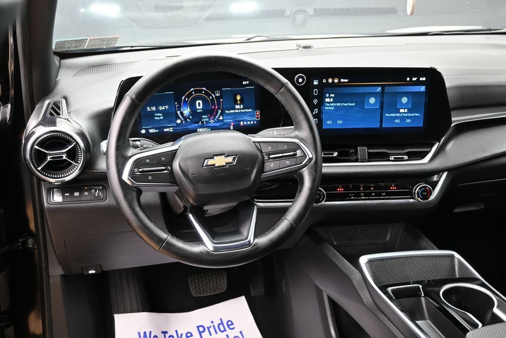 Used 2025 Chevrolet Equinox LT AWD/4WD image 38