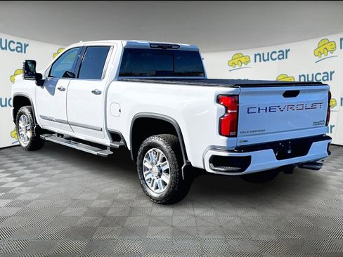 Used 2024 Chevrolet Silverado 2500 High Country w/ High Country Premium Package image 4