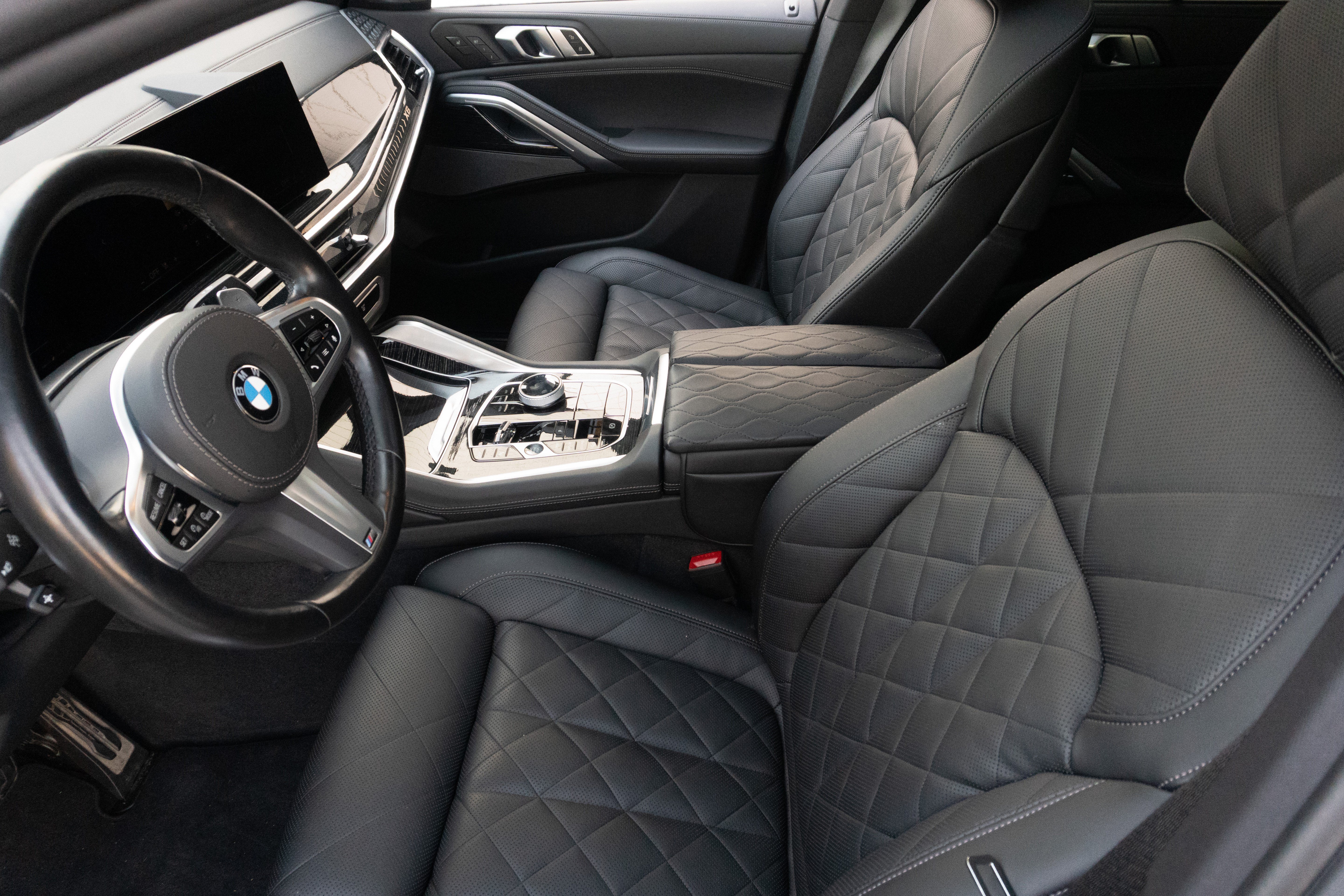 Certified 2024 BMW X6 xDrive40i w/ Executive Package AWD/4WD image 12
