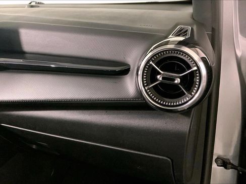 Used 2025 Chevrolet Equinox LT image 16