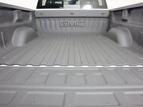 Used 2018 GMC Sierra 1500 SLT image 40