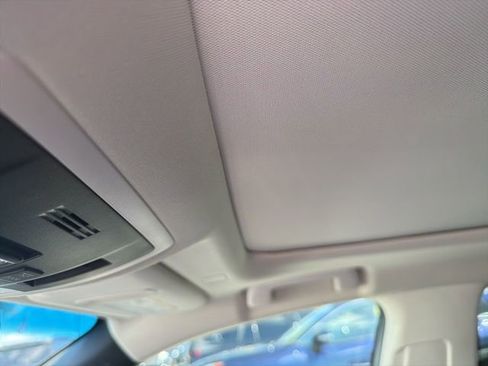 Used 2025 Lexus ES 350 Ultra Luxury w/ Accessory Package (Z2) image 14