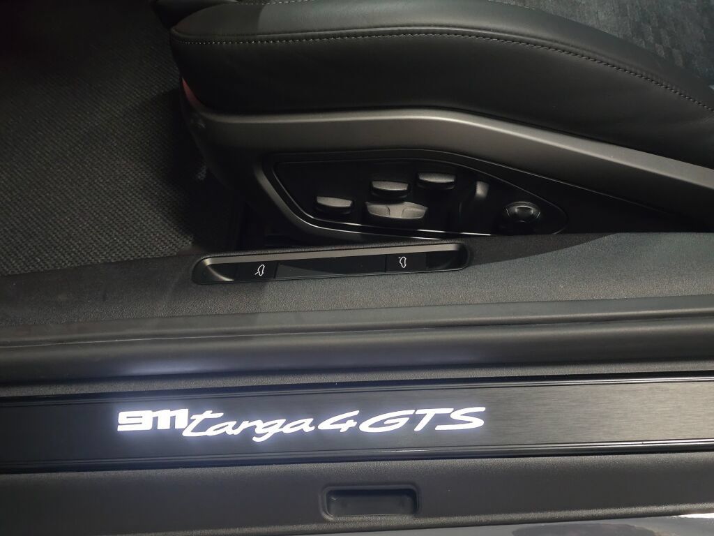 Used 2026 Porsche 911 Targa 4 GTS AWD/4WD image 35