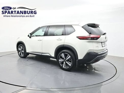 Used 2023 Nissan Rogue SL FWD image 5