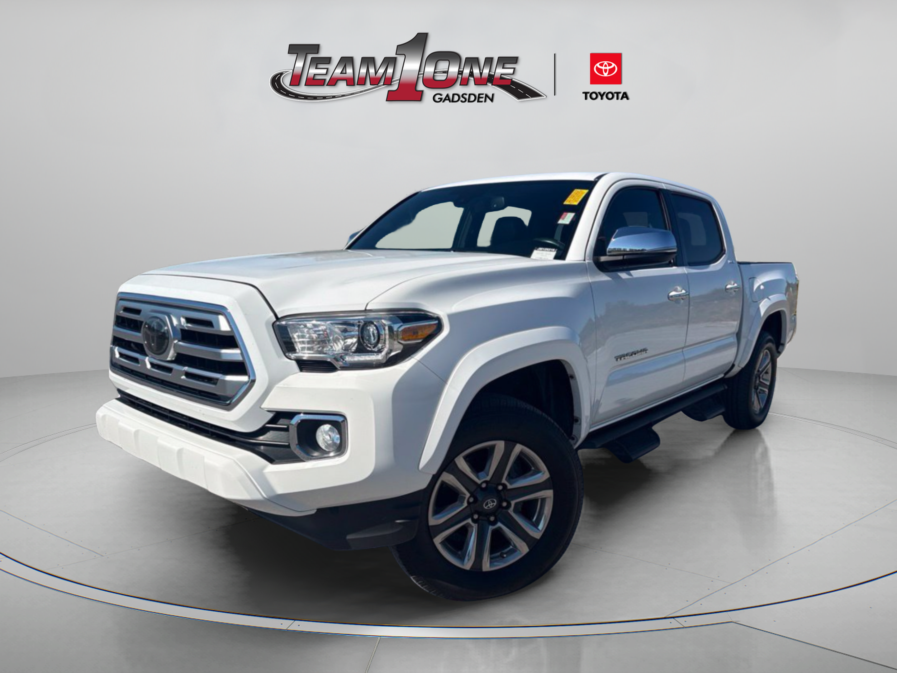 Used 2018 Toyota Tacoma Limited AWD/4WD image 4