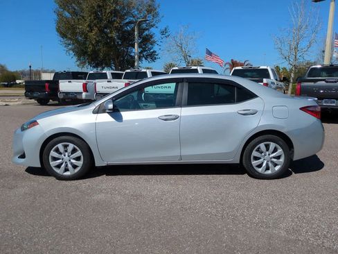 Certified 2018 Toyota Corolla LE image 3