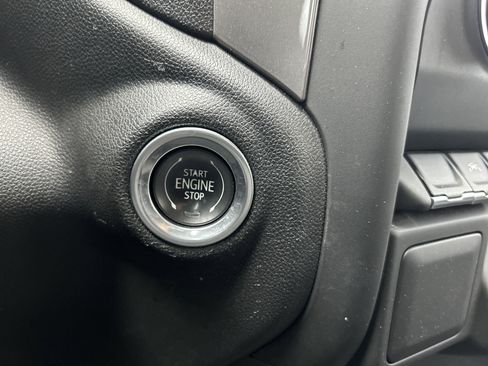 Used 2023 Chevrolet Silverado 1500 Custom image 21