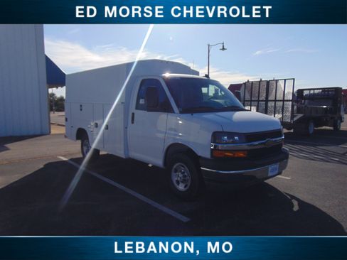 New 2025 Chevrolet Express 3500 w/ Power Convenience Package image 4