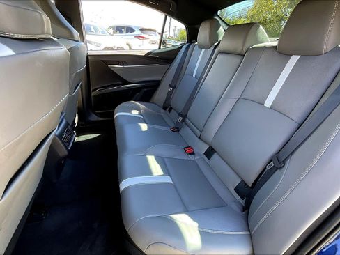 Used 2025 Toyota Camry SE w/ Convenience Package FWD image 20