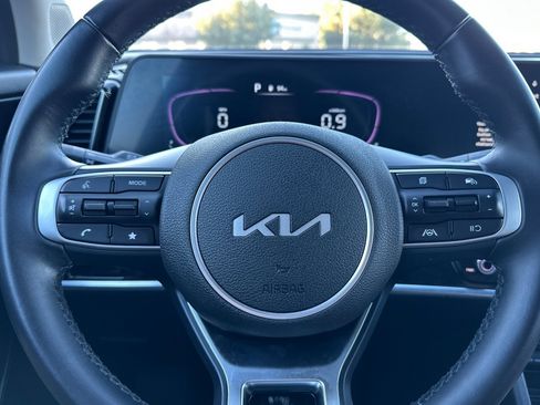 Used 2023 Kia Sportage EX image 21