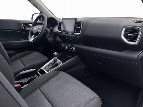 New 2026 Hyundai Venue SE FWD image 15
