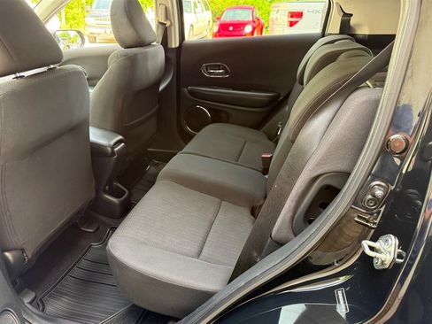 Used 2016 Honda HR-V EX image 6